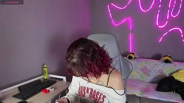 Snapshot of Kioto_Vamp chatting on June 1, 2026, 9:16 pm Kioto Vamp online show from June 1, 2026, 9:16 pm