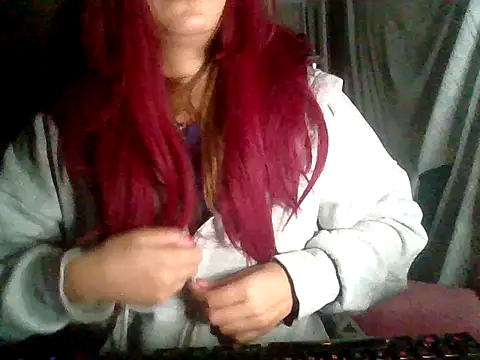 Snapshot of moraninha chatting on June 17, 2026, 1:41 am moraninha online show from June 17, 2026, 1:41 am
