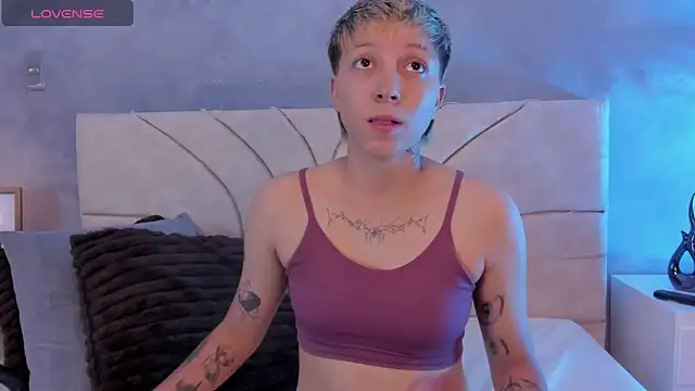 vane grey online show from June 12, 2026, 8:19 pm