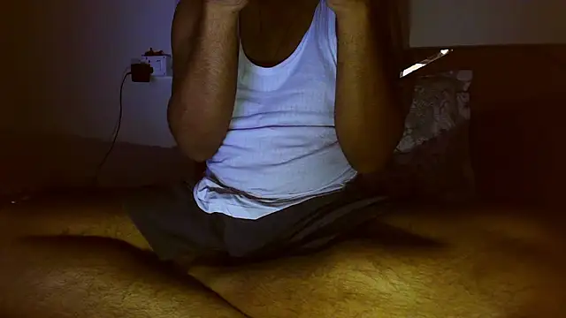 Snapshot of psexplr chatting on September 8, 2025, 9:25 pm psexplr online show from September 8, 2025, 9:25 pm