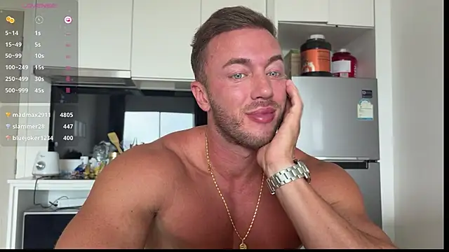 Snapshot of Leon_lovefitness chatting on June 13, 2026, 3:37 am Leon lovefitness online show from June 13, 2026, 3:37 am