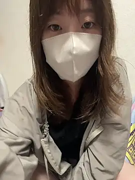 Snapshot of mei_room chatting on August 3, 2026, 3:38 pm mei room online show from August 3, 2026, 3:38 pm