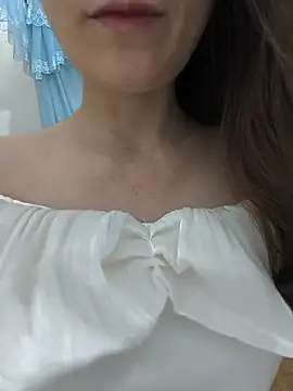 Lye lovely online show from June 19, 2026, 1:37 pm