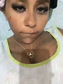Snapshot of jhenannyy chatting on June 4, 2026, 11:00 pm jhenannyy online show from June 4, 2026, 11:00 pm