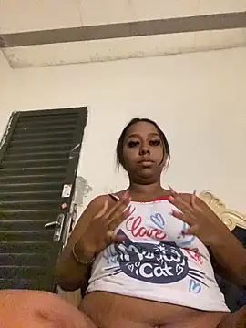 Snapshot of jhenannyy chatting on June 22, 2026, 2:58 pm jhenannyy online show from June 22, 2026, 2:58 pm