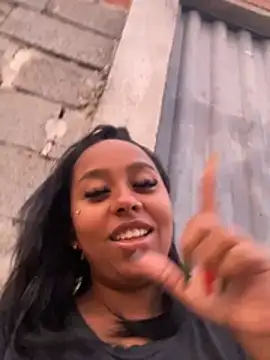 Snapshot of jhenannyy chatting on July 9, 2026, 9:24 am jhenannyy online show from July 9, 2026, 9:24 am