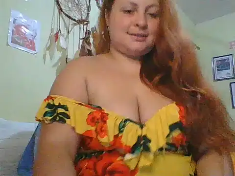LafresaAmor online show from June 15, 2026, 10:34 pm