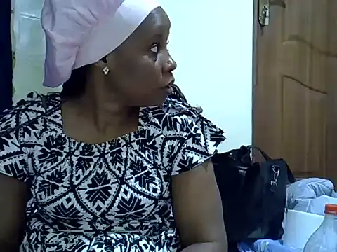 Snapshot of crazybeibe chatting on July 13, 2026, 3:48 pm crazybeibe online show from July 13, 2026, 3:48 pm