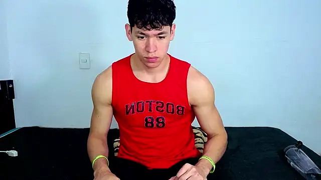 Luke Muscle online show from June 3, 2026, 12:30 pm