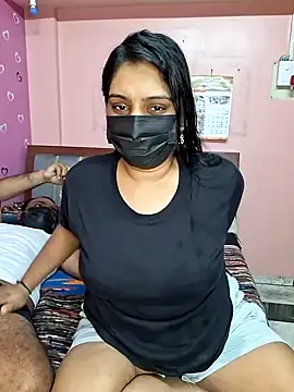 Snapshot of Hornyreshma chatting on July 17, 2026, 10:33 am Hornyreshma online show from July 17, 2026, 10:33 am