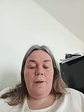 Snapshot of chattedebretagne chatting on June 6, 2026, 5:39 pm chattedebretagne online show from June 6, 2026, 5:39 pm