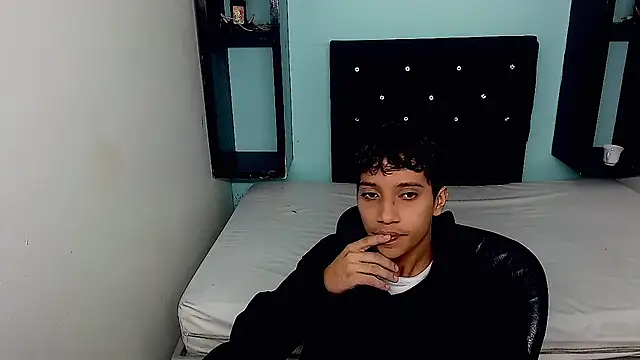 Snapshot of jl_brayan12 chatting on June 17, 2026, 4:30 pm jl brayan12 online show from June 17, 2026, 4:30 pm