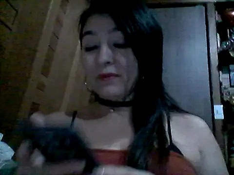 Snapshot of Anlly_garcia002 chatting on July 18, 2026, 12:48 am Anlly garcia002 online show from July 18, 2026, 12:48 am
