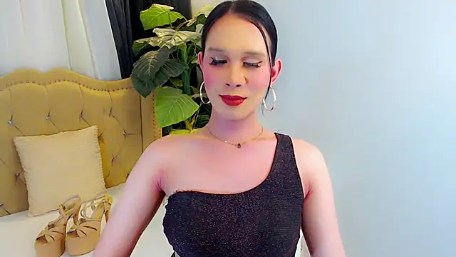 LexiLoreOnTop online show from June 25, 2026, 8:19 am