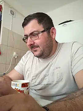 Snapshot of GabyAndrey93 chatting on May 31, 2026, 8:21 am GabyAndrey93 online show from May 31, 2026, 8:21 am