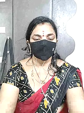 Snapshot of Leela_555 chatting on June 22, 2026, 3:36 am Leela 555 online show from June 22, 2026, 3:36 am