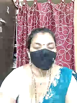 Snapshot of Leela_555 chatting on July 15, 2026, 1:22 am Leela 555 online show from July 15, 2026, 1:22 am