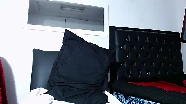 Snapshot of angelo_cox chatting on December 20, 2024, 12:27 pm angelo cox online show from December 20, 2024, 12:27 pm