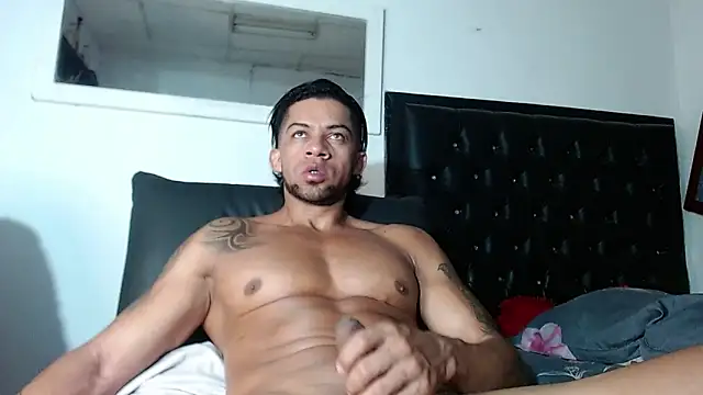 Snapshot of angelo_cox chatting on October 7, 2025, 5:48 am angelo cox online show from October 7, 2025, 5:48 am