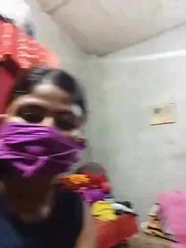 Snapshot of Tiyaasa chatting on May 31, 2026, 6:09 pm Tiyaasa online show from May 31, 2026, 6:09 pm