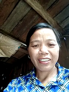 Snapshot of Elfledaa chatting on June 15, 2026, 6:26 am Elfledaa online show from June 15, 2026, 6:26 am