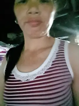 Snapshot of Elfledaa chatting on July 11, 2026, 11:02 am Elfledaa online show from July 11, 2026, 11:02 am