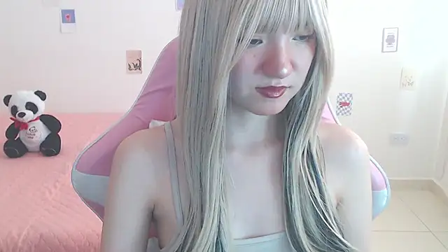 Snapshot of SweetSky1_ chatting on June 1, 2026, 9:16 pm SweetSky1 online show from June 1, 2026, 9:16 pm