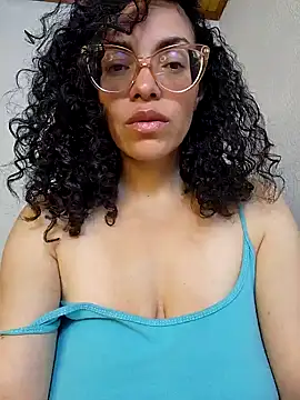 Snapshot of LUCI_LOVE chatting on January 2, 2025, 7:07 pm LUCI LOVE online show from January 2, 2025, 7:07 pm