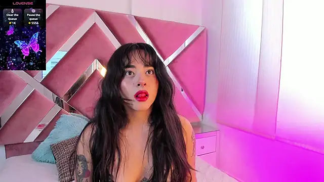 Elena Tylor online show from June 20, 2026, 1:36 pm