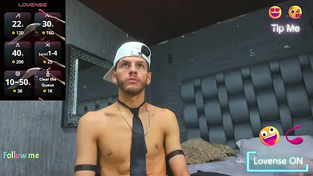 CHRIS GREY online show from July 17, 2026, 1:29 pm