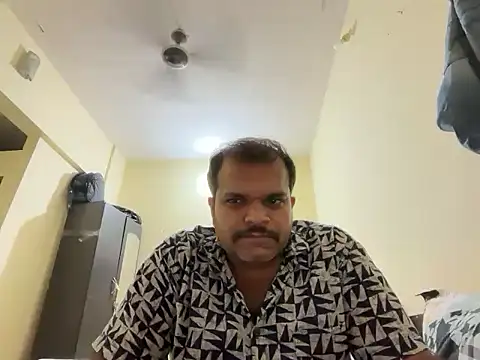 Snapshot of Superking077 chatting on May 25, 2026, 7:42 pm Superking077 online show from May 25, 2026, 7:42 pm