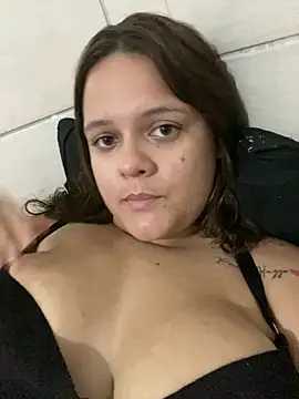 Laryssinha 69 online show from June 1, 2026, 10:00 pm