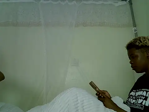 Snapshot of blancoreyo chatting on June 7, 2026, 11:25 am blancoreyo online show from June 7, 2026, 11:25 am