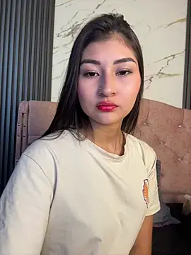 Aylin-fire online show from May 25, 2026, 6:47 pm