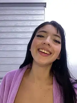 Snapshot of JeyLuxx chatting on June 18, 2026, 7:08 am JeyLuxx online show from June 18, 2026, 7:08 am