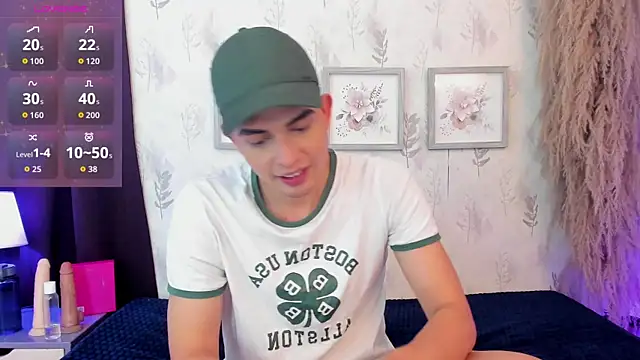 Snapshot of willy_diamond chatting on July 15, 2026, 7:52 pm willy diamond online show from July 15, 2026, 7:52 pm