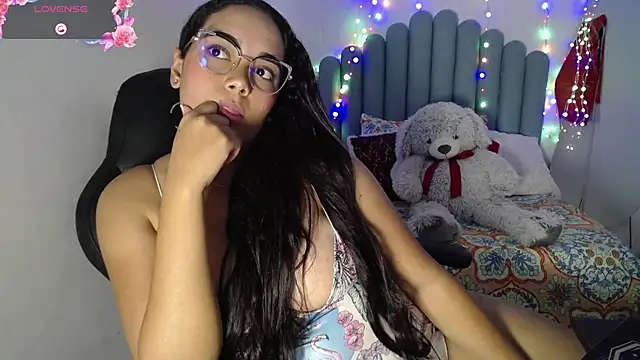 farah samira online show from July 28, 2026, 8:52 pm