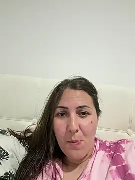 Snapshot of BrunetteNymph chatting on May 31, 2026, 8:43 pm BrunetteNymph online show from May 31, 2026, 8:43 pm