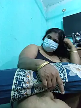 Snapshot of Adhora-54 chatting on June 30, 2026, 10:22 pm Adhora-54 online show from June 30, 2026, 10:22 pm