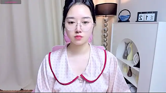 miuu6868 online show from July 13, 2026, 2:03 am