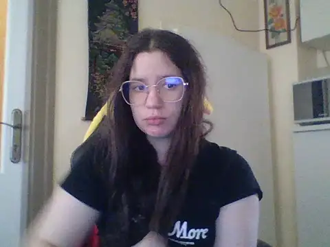 Snapshot of SzexiMacska chatting on May 28, 2026, 10:12 am SzexiMacska online show from May 28, 2026, 10:12 am