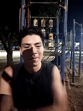 Snapshot of nightwing_01 chatting on May 26, 2026, 5:03 am nightwing 01 online show from May 26, 2026, 5:03 am