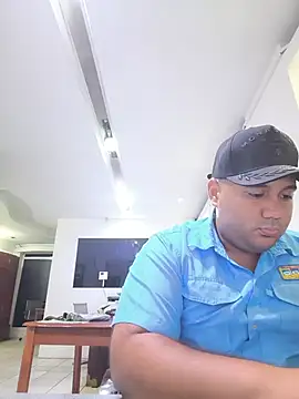 Alejandrojk16 online show from May 25, 2026, 12:49 am