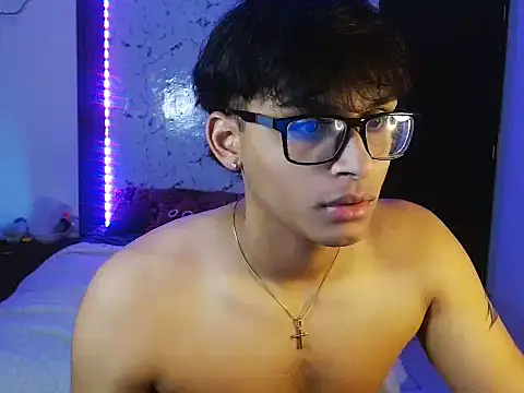 Snapshot of Mr_yisuzz chatting on June 1, 2026, 11:23 am Mr yisuzz online show from June 1, 2026, 11:23 am