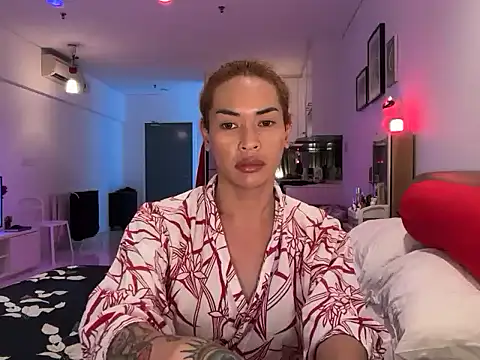 Snapshot of TsOlgaMarie chatting on June 20, 2026, 1:47 pm TsOlgaMarie online show from June 20, 2026, 1:47 pm