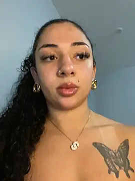 Snapshot of Sereia_camgirl chatting on July 21, 2026, 2:03 am Sereia camgirl online show from July 21, 2026, 2:03 am