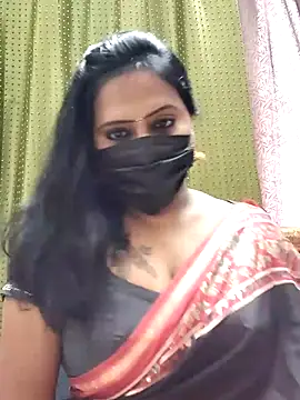 Snapshot of Meera_mia chatting on July 17, 2026, 7:15 am Meera mia online show from July 17, 2026, 7:15 am