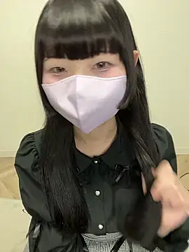 Snapshot of Reina_0129 chatting on July 3, 2026, 10:43 am Reina 0129 online show from July 3, 2026, 10:43 am