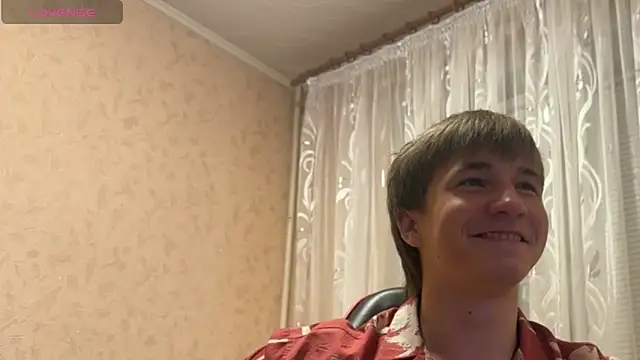 Goolden Flaash online show from May 25, 2026, 7:42 pm