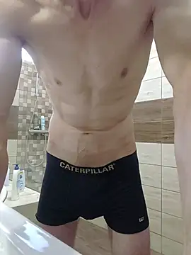 Snapshot of Nakedfanboy chatting on August 3, 2026, 2:44 pm Nakedfanboy online show from August 3, 2026, 2:44 pm